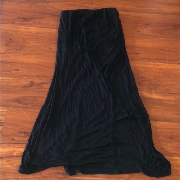 Black maxi skirt with side slit - Picture 1 of 1